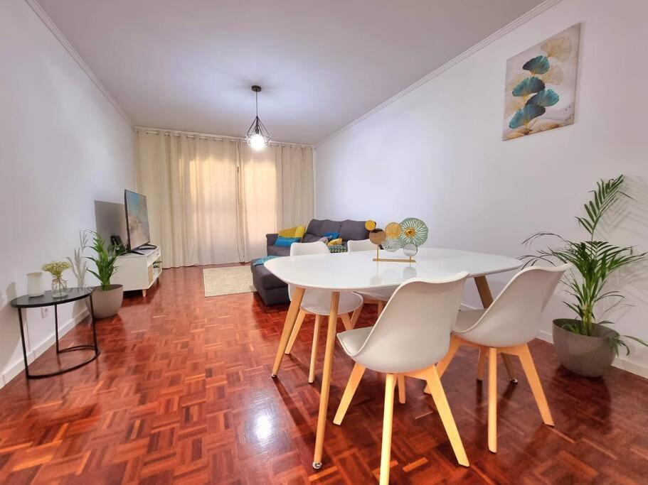 Junto Ao Mar - Apartamento T1 Santa Cruz  Buitenkant foto